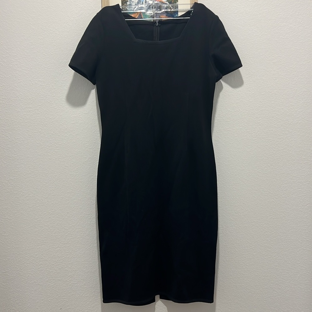 St. John Wool Blend Midi Dress Short Sleeve Square Neckline Black size 6